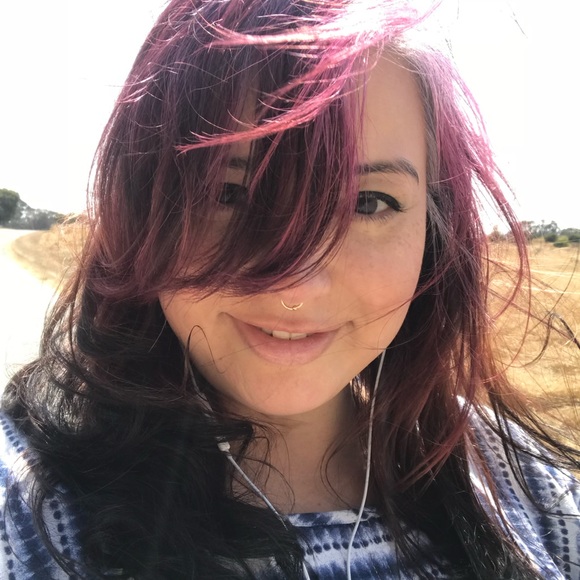 Meet your Posher, Zuzu - Picture 7 of 8